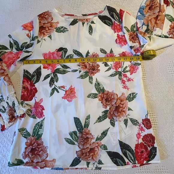 Top - Picture 7 of 11